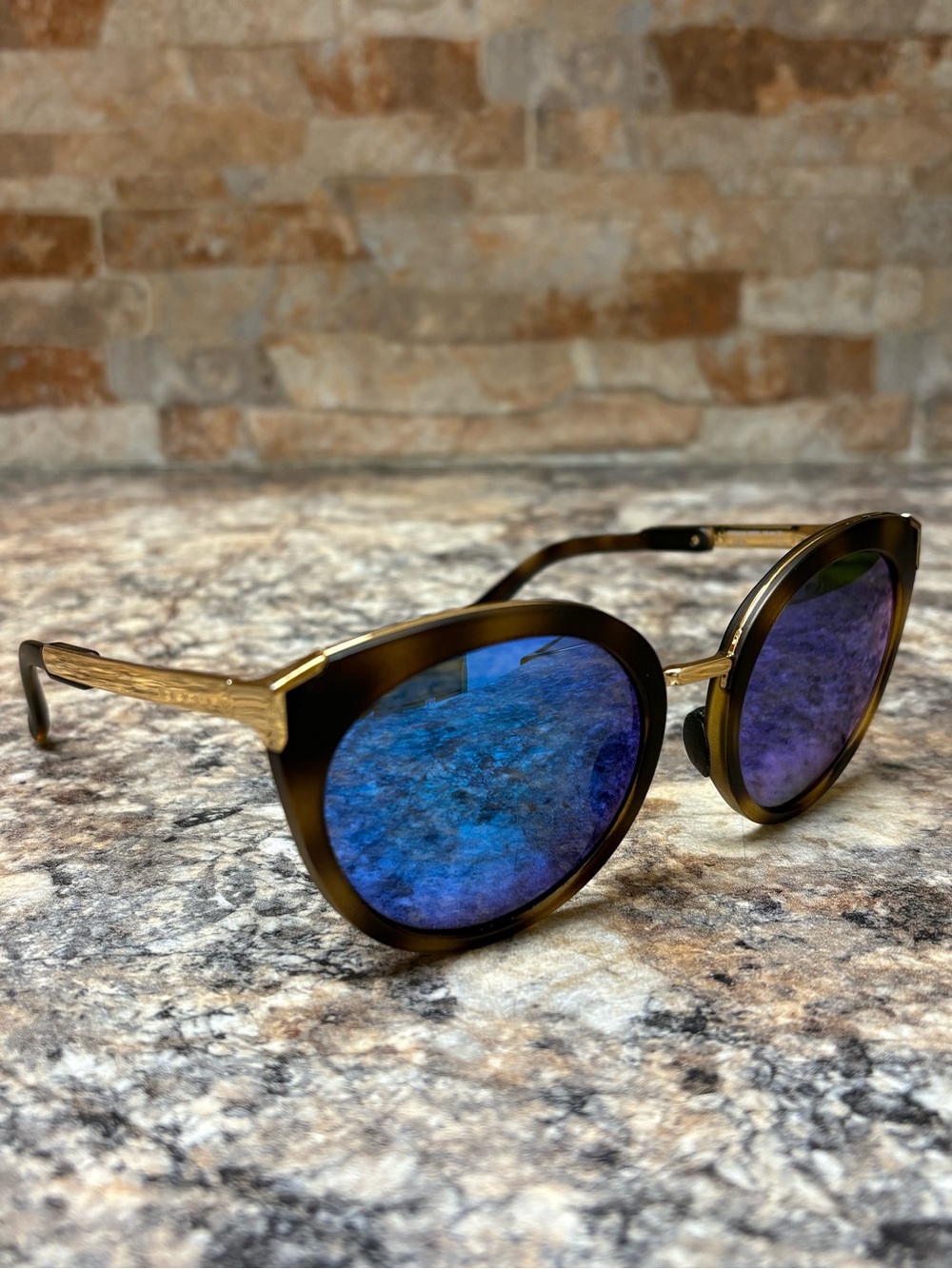 Oakley Top Knot Sunglasses Brown Tortoise Frame
